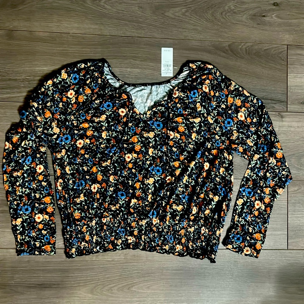 American Eagle, long sleeved knit top